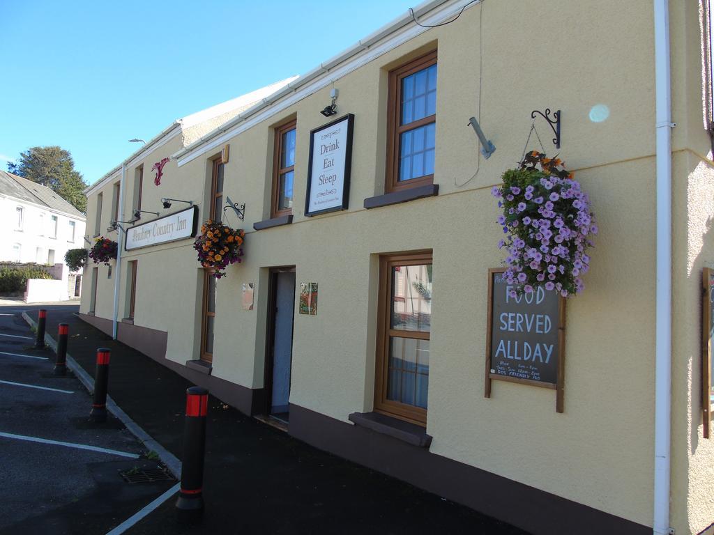 The Pembrey Country Inn Eksteriør billede