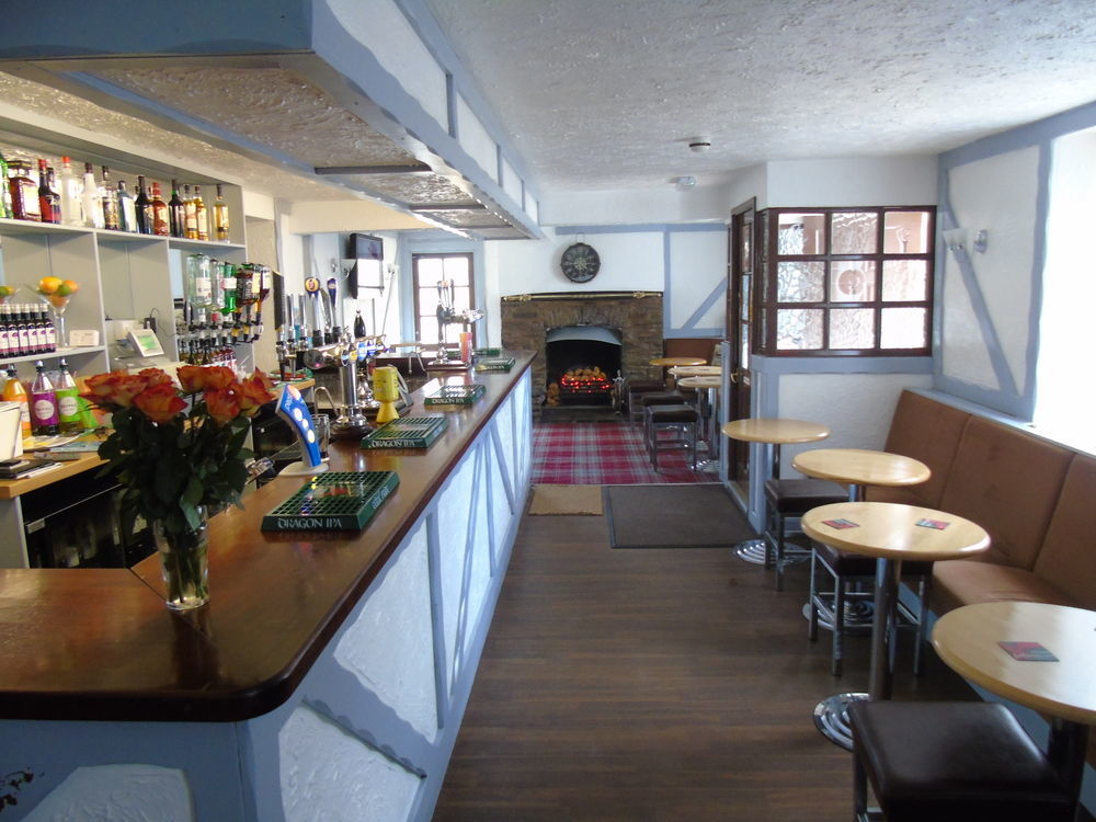 The Pembrey Country Inn Eksteriør billede